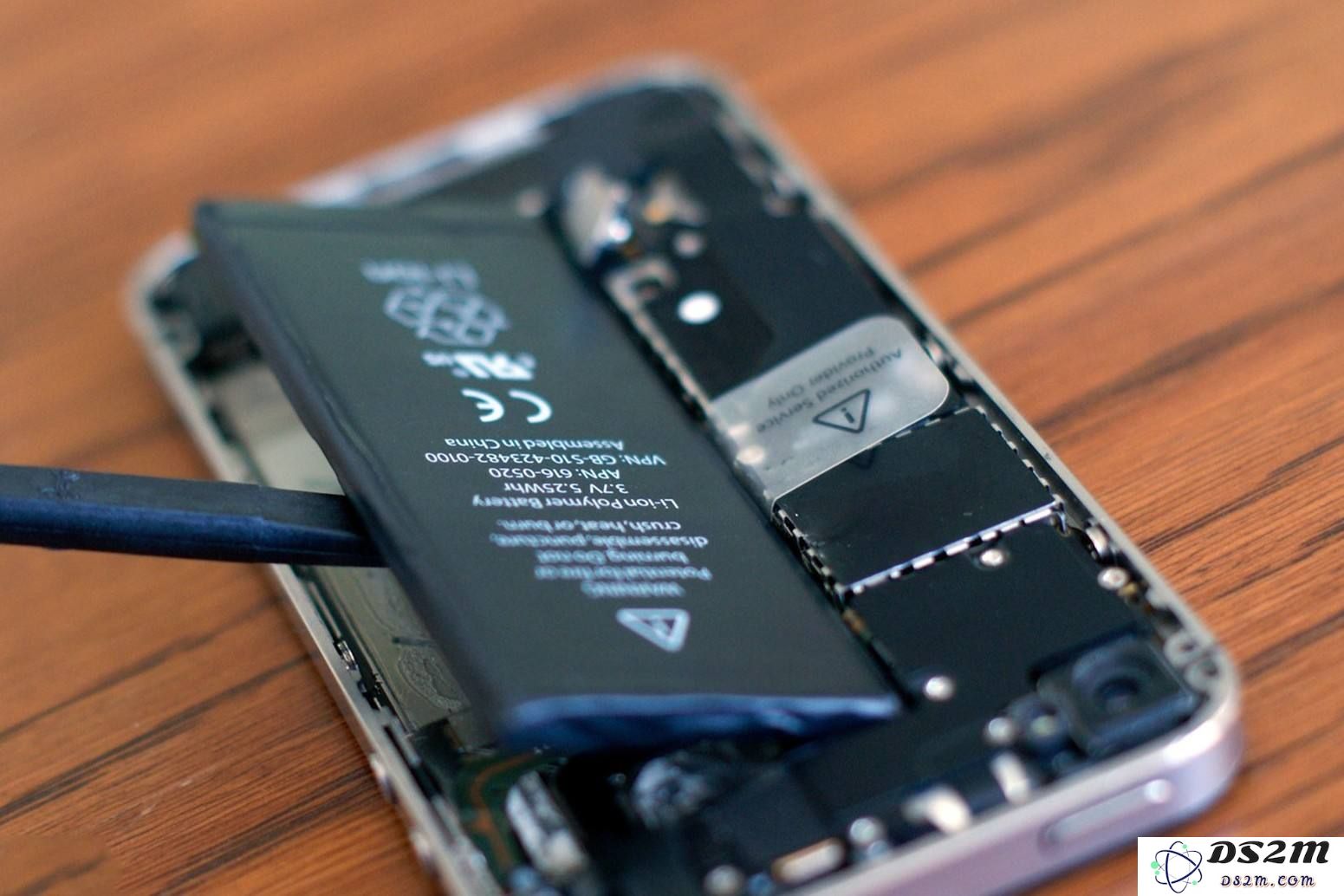 探讨 iPhone 不可拆卸电池的优势与影响，为什么这种设计值得推崇？