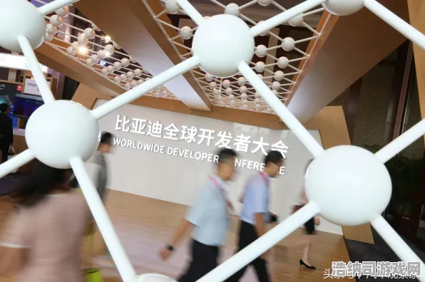 触碰你 专家点评：触碰你 开发者Q&A 触碰你：开发者Q&A与开发者日记