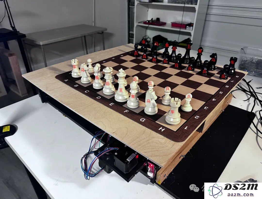 树莓派爆改国际象棋，棋子活了自己动