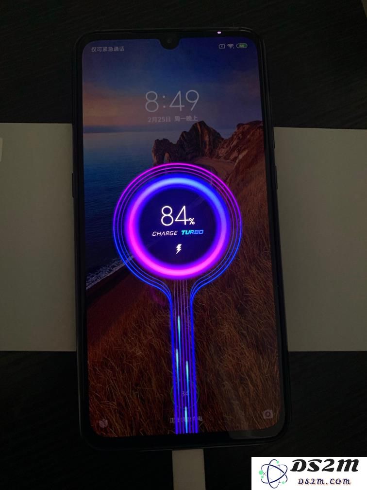 如何为 iPhone 配置独特的锁屏充电动画效果以提升充电体验？