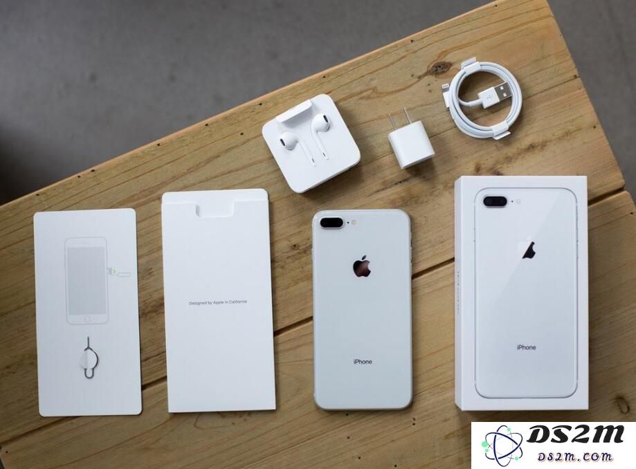 在购买 iPhone 时，你是更倾向于选择价格更高的国行版本，还是将目光投向更便宜的美版？