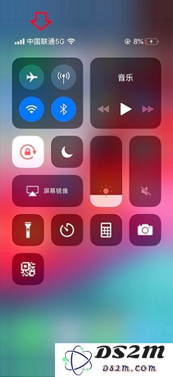 如何将 iPhone 运营商名称改为动态滚动文本的详细步骤教程