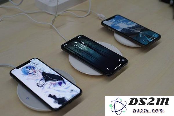 iPhone 用户无线充电器购买指南：怎样选择才是最合适的无线充电设备？